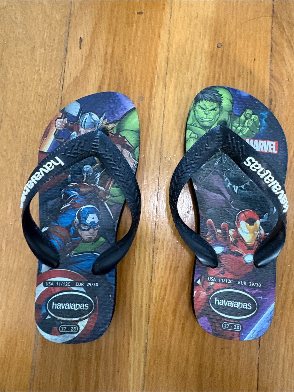 Havaianas Kids Black Marvel Character Flip Flops with Multi-Color Print 11/12C